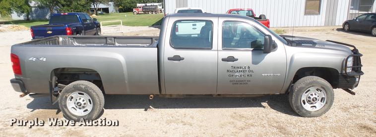 image for item DB3439 2014 Chevrolet Silverado 2500HD Crew Cab pickup truck