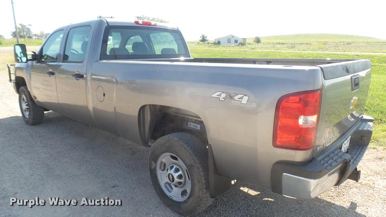 image for item DB3439 2014 Chevrolet Silverado 2500HD Crew Cab pickup truck