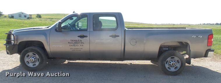 image for item DB3439 2014 Chevrolet Silverado 2500HD Crew Cab pickup truck