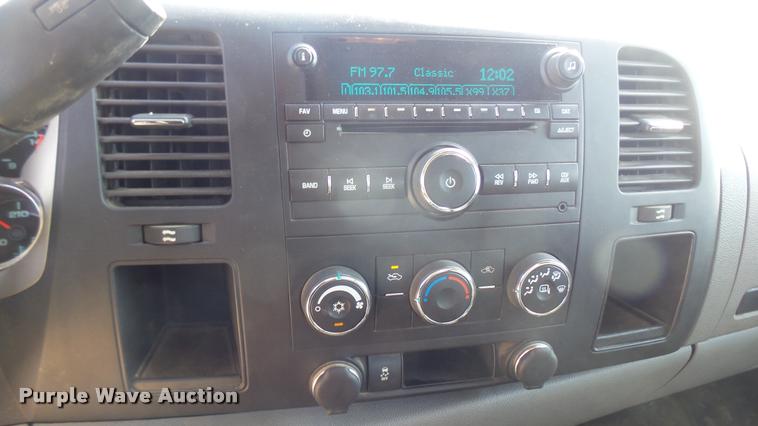 image for item DB3439 2014 Chevrolet Silverado 2500HD Crew Cab pickup truck