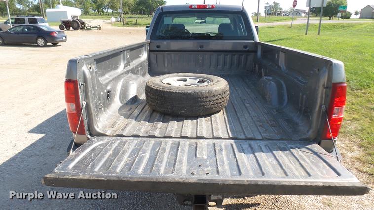 image for item DB3439 2014 Chevrolet Silverado 2500HD Crew Cab pickup truck