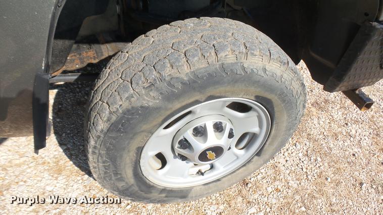 image for item DB3439 2014 Chevrolet Silverado 2500HD Crew Cab pickup truck