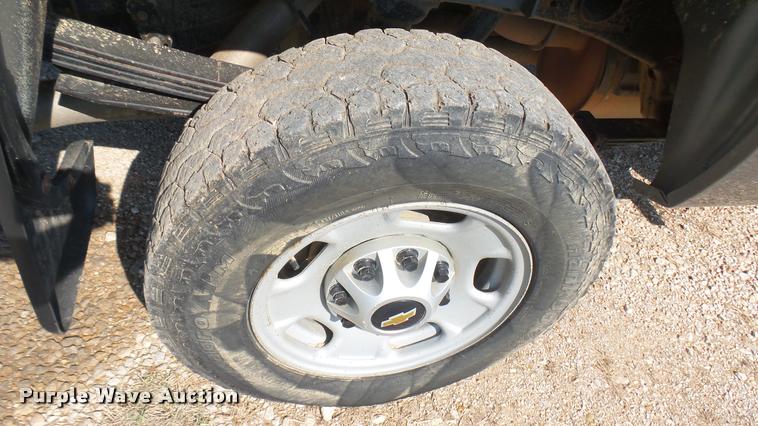 image for item DB3439 2014 Chevrolet Silverado 2500HD Crew Cab pickup truck