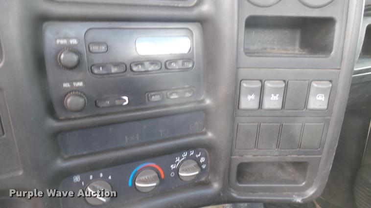 image for item DB3440 2009 Chevrolet C4500 flatbed truck