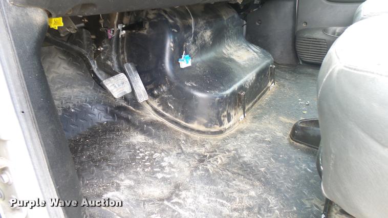 image for item DB3440 2009 Chevrolet C4500 flatbed truck