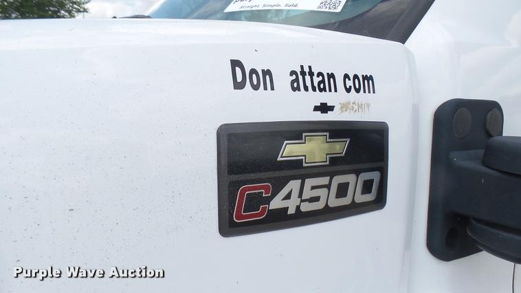 image for item DB3440 2009 Chevrolet C4500 flatbed truck