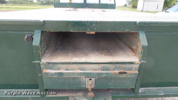 image for item DB3440 2009 Chevrolet C4500 flatbed truck