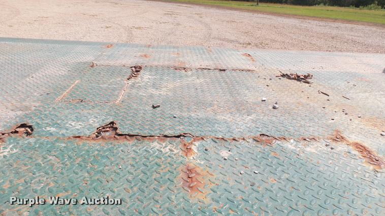 image for item DB3440 2009 Chevrolet C4500 flatbed truck