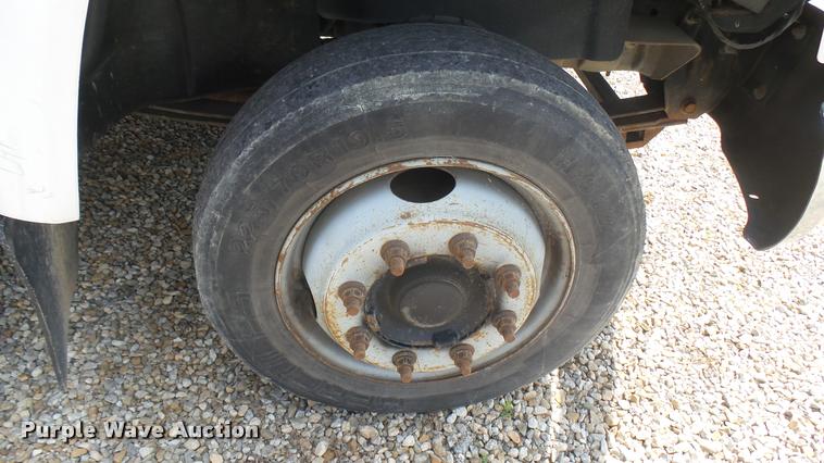 image for item DB3440 2009 Chevrolet C4500 flatbed truck