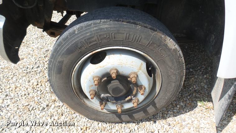 image for item DB3440 2009 Chevrolet C4500 flatbed truck