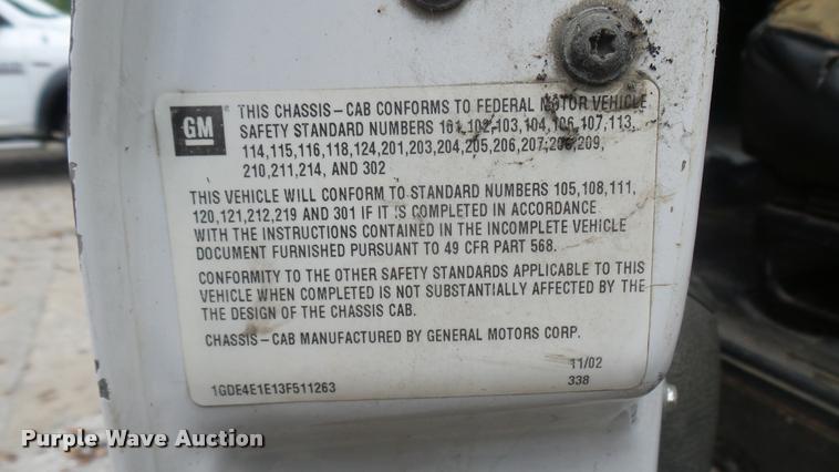 image for item DB3441 2003 GMC C4500 truck cab and chassis