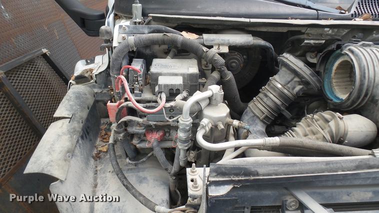 image for item DB3441 2003 GMC C4500 truck cab and chassis