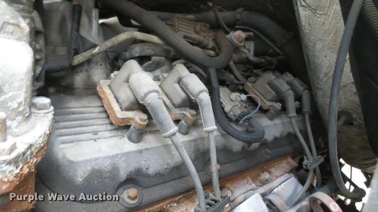 image for item DB3441 2003 GMC C4500 truck cab and chassis