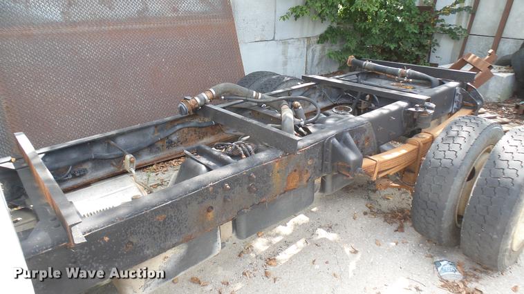 image for item DB3441 2003 GMC C4500 truck cab and chassis