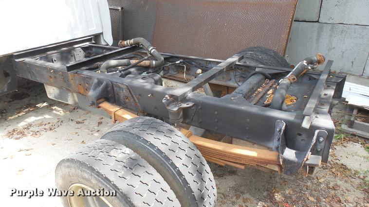 image for item DB3441 2003 GMC C4500 truck cab and chassis