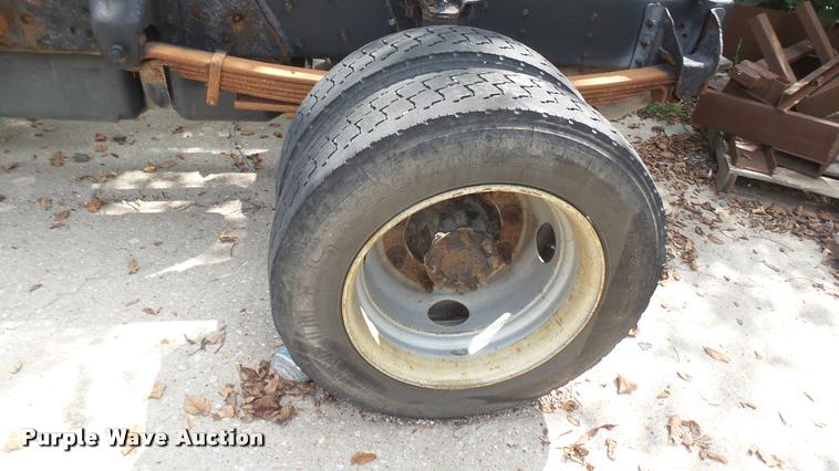 image for item DB3441 2003 GMC C4500 truck cab and chassis