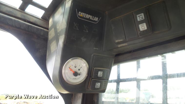 image for item DB3442 2007 Caterpillar 268B skid steer