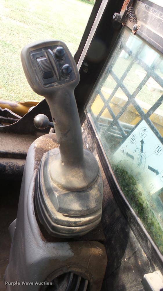 image for item DB3442 2007 Caterpillar 268B skid steer