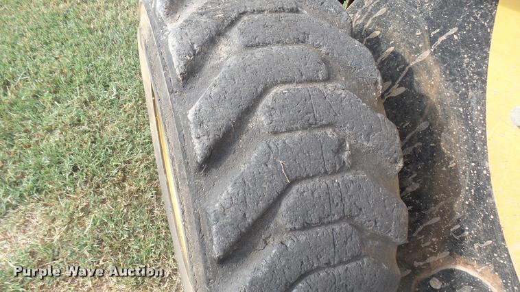 image for item DB3442 2007 Caterpillar 268B skid steer