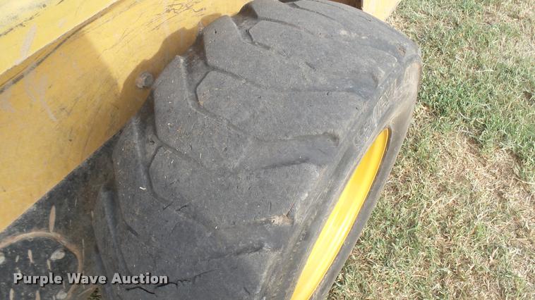 image for item DB3442 2007 Caterpillar 268B skid steer