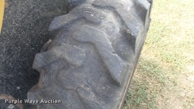 image for item DB3442 2007 Caterpillar 268B skid steer