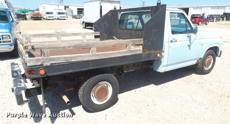 image for item DB3446 1980 Ford F150 flatbed pickup truck