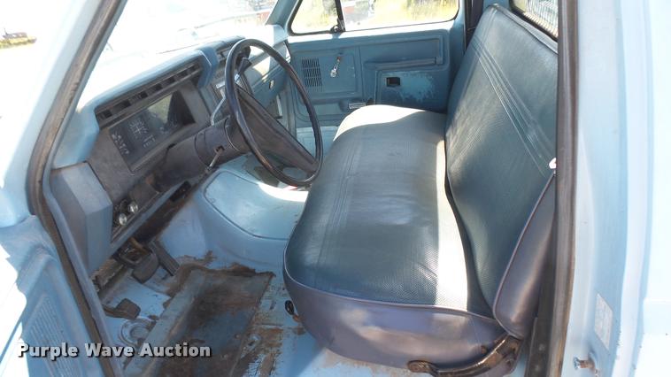 image for item DB3446 1980 Ford F150 flatbed pickup truck