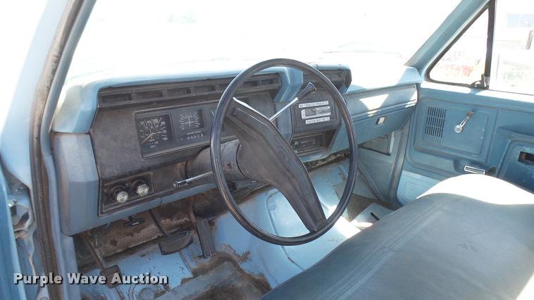 image for item DB3446 1980 Ford F150 flatbed pickup truck