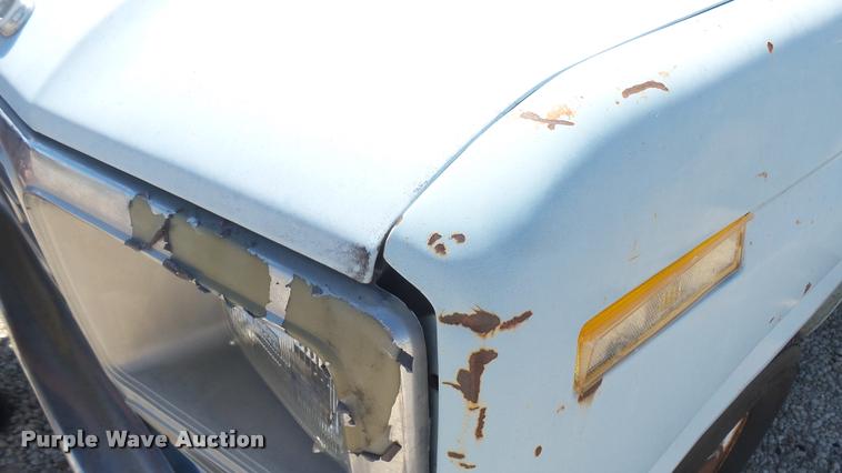 image for item DB3446 1980 Ford F150 flatbed pickup truck