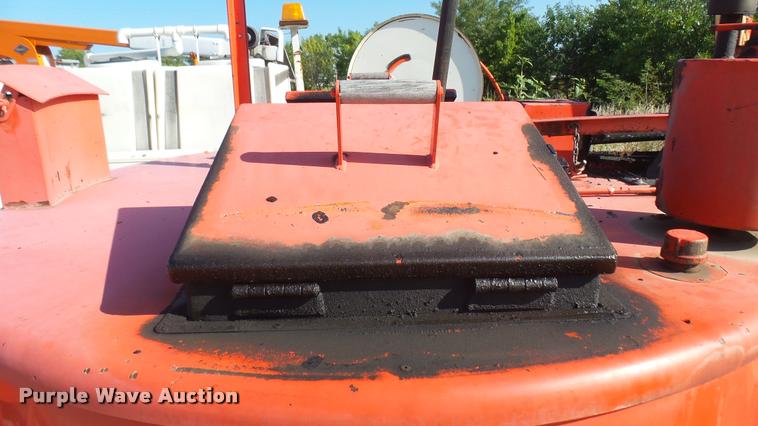 image for item DB3449 2008 Crafco E-Z 1000 melter/applicator