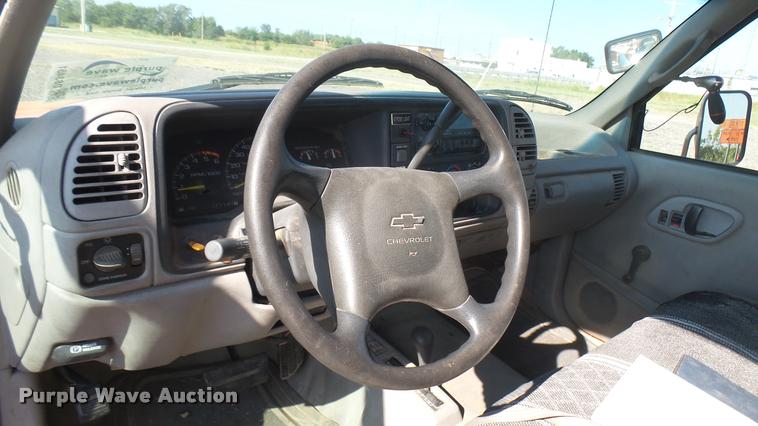 image for item DB3451 1996 Chevrolet 3500 bucket truck