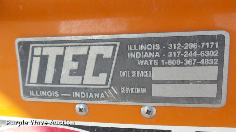 image for item DB3451 1996 Chevrolet 3500 bucket truck