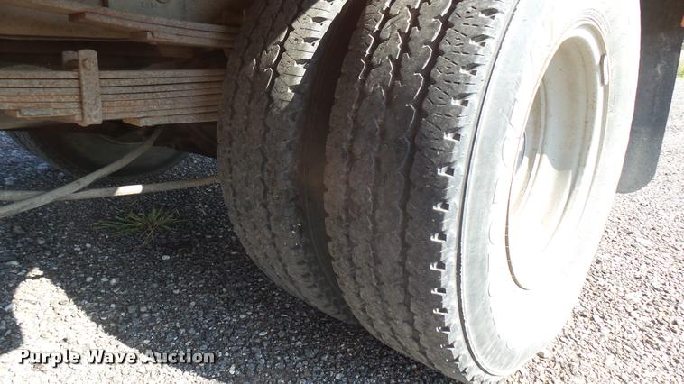 image for item DB3451 1996 Chevrolet 3500 bucket truck