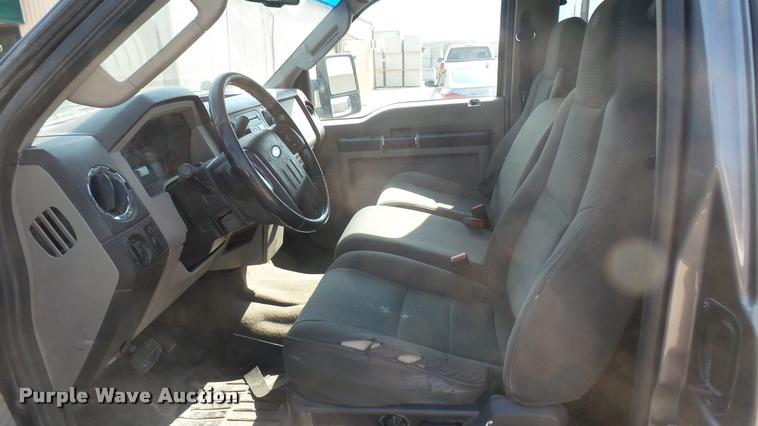 image for item DB3455 2010 Ford F250 Super Duty SuperCab pickup truck