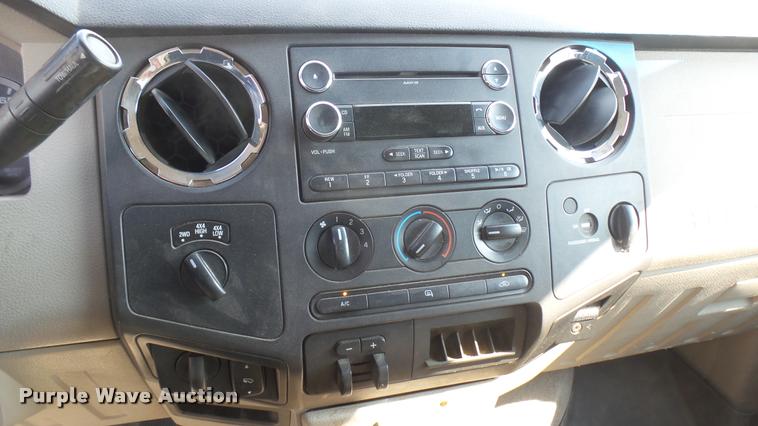 image for item DB3455 2010 Ford F250 Super Duty SuperCab pickup truck