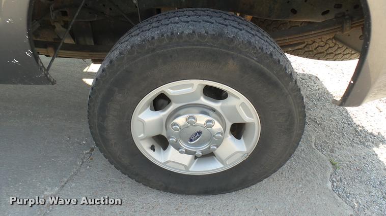 image for item DB3455 2010 Ford F250 Super Duty SuperCab pickup truck
