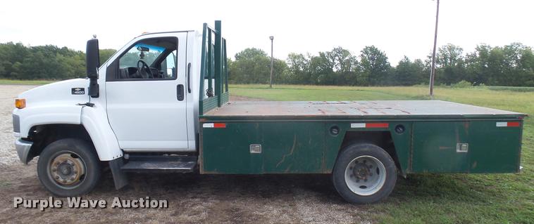 image for item DB3473 2009 Chevrolet C4500 flatbed truck