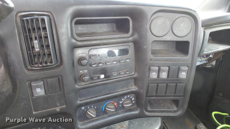 image for item DB3473 2009 Chevrolet C4500 flatbed truck