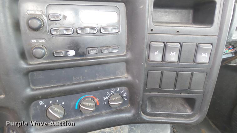 image for item DB3473 2009 Chevrolet C4500 flatbed truck