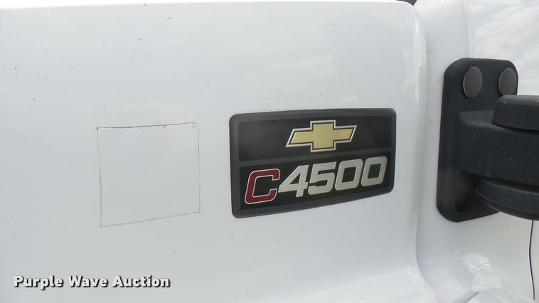 image for item DB3473 2009 Chevrolet C4500 flatbed truck