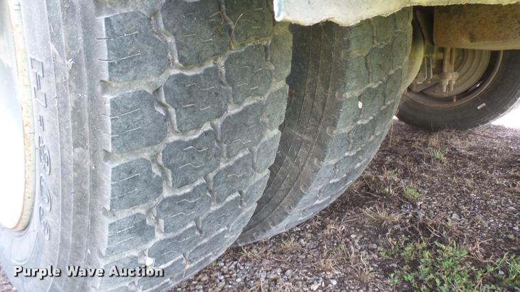 image for item DB3473 2009 Chevrolet C4500 flatbed truck