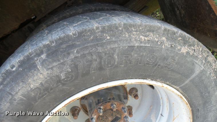 image for item DB3473 2009 Chevrolet C4500 flatbed truck