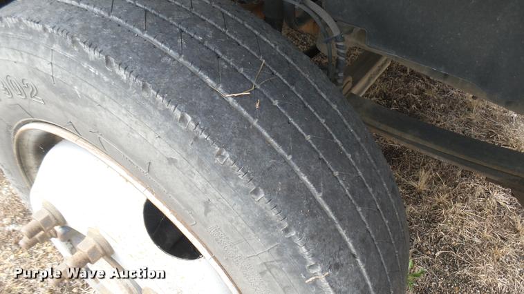 image for item DB3473 2009 Chevrolet C4500 flatbed truck