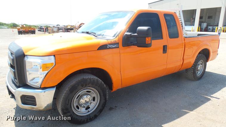 image for item DB3486 2013 Ford F250 Super Duty SuperCab pickup truck