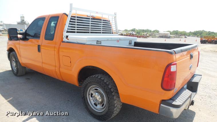 image for item DB3486 2013 Ford F250 Super Duty SuperCab pickup truck