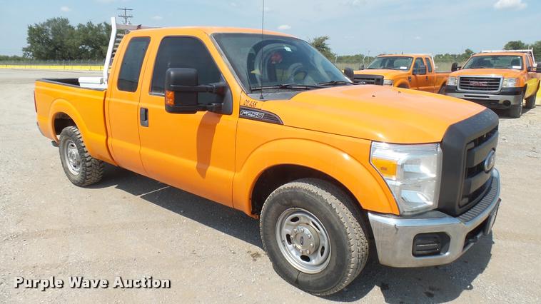 image for item DB3486 2013 Ford F250 Super Duty SuperCab pickup truck