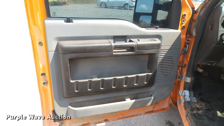 image for item DB3486 2013 Ford F250 Super Duty SuperCab pickup truck