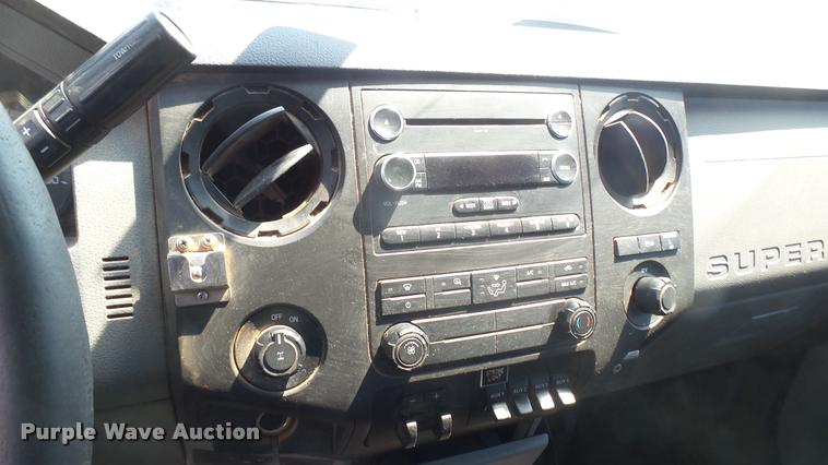image for item DB3486 2013 Ford F250 Super Duty SuperCab pickup truck