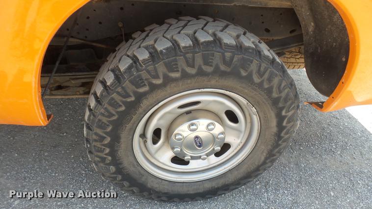 image for item DB3486 2013 Ford F250 Super Duty SuperCab pickup truck