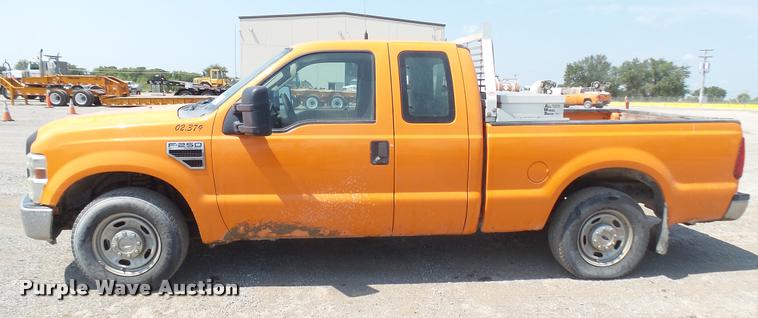 image for item DB3488 2010 Ford F250 Super Duty SuperCab pickup truck